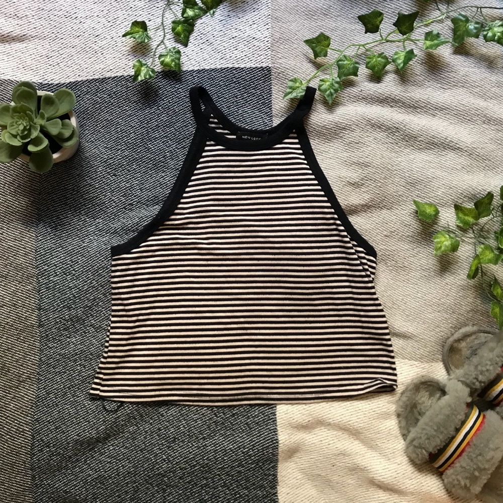 Halter Top // New Look - Picture 1 of 3